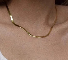 Load image into Gallery viewer, Flat Snake Chain Necklace
