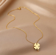 Load image into Gallery viewer, Everyday Wear Clover Necklace with Cubic Zircon
