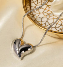 Load image into Gallery viewer, Chunky Heart Pendant Necklace Gold/ Silver
