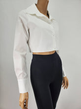 Load image into Gallery viewer, Long Sleeve Button Down Crop Top (White)

